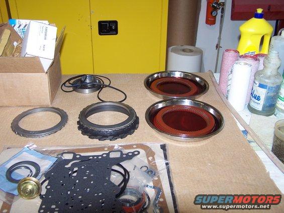 100_2753.jpg these are the new overhaul parts.