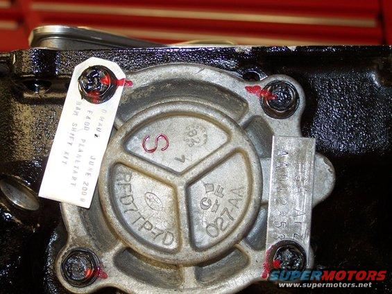 100_2805.jpg the "new" (used) "S" servo cover and the original data tag and the one I made for the parts I just installed.