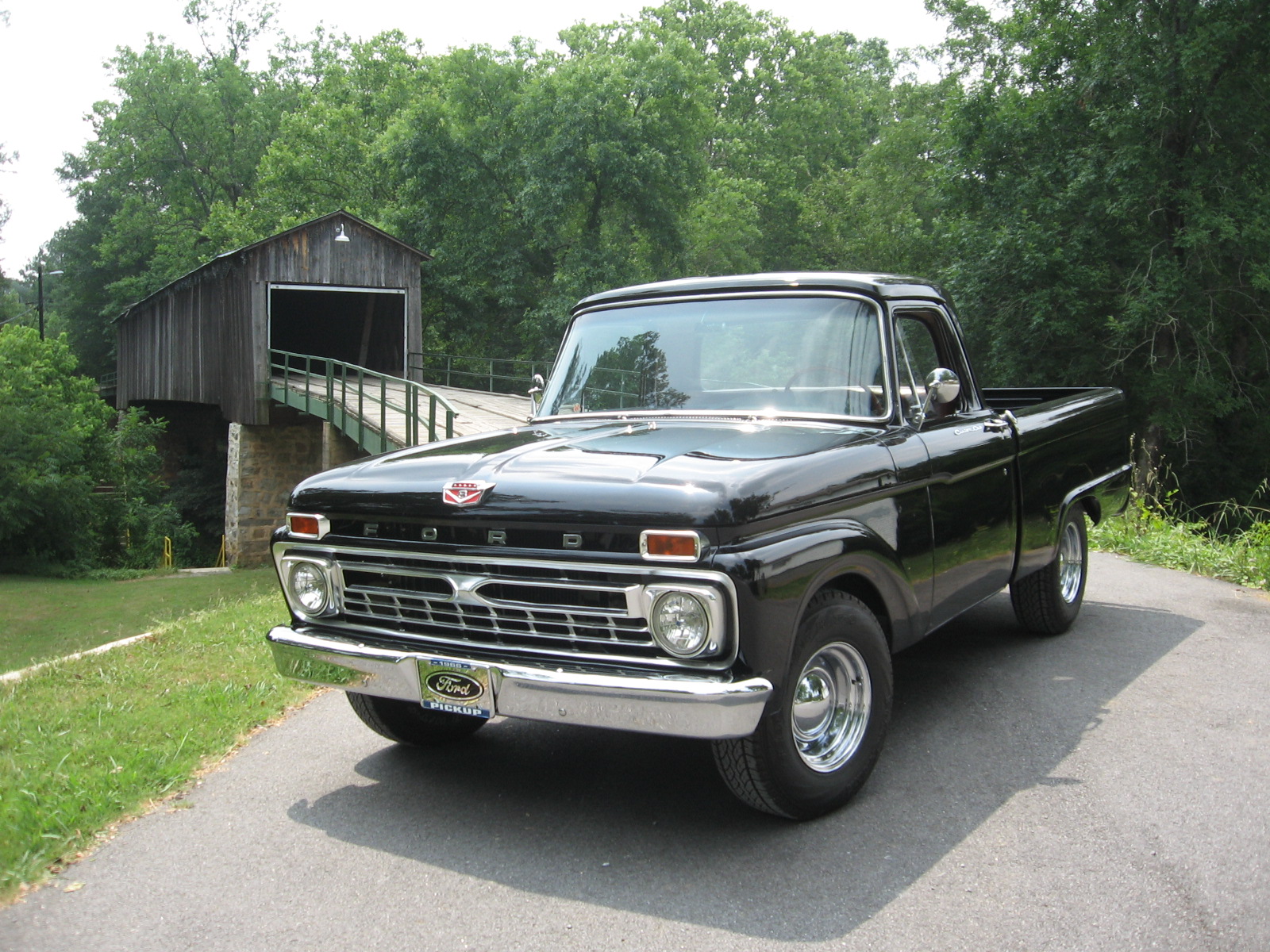 Ford F-100