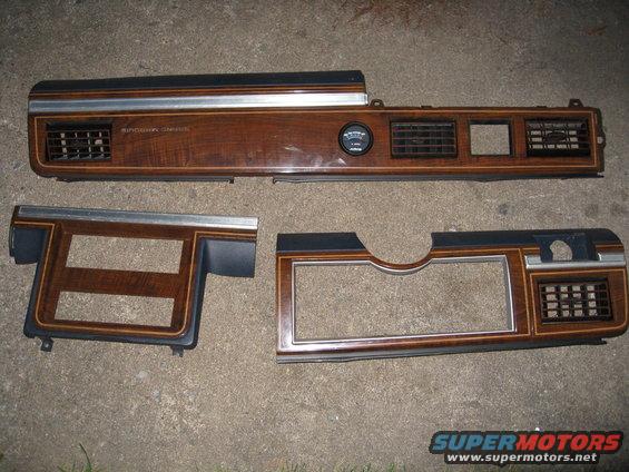 img_0929.jpg 1988 Mercury Grand Marquis Dash trim. 2 1/16 temp gauge included. im not sure its functional