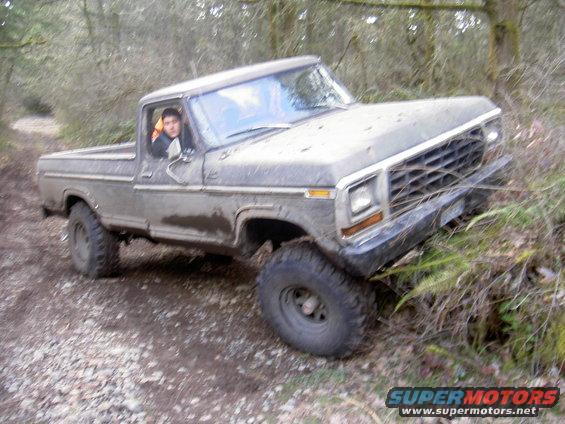 muddin-032909-042.jpg just a little stump tweekin