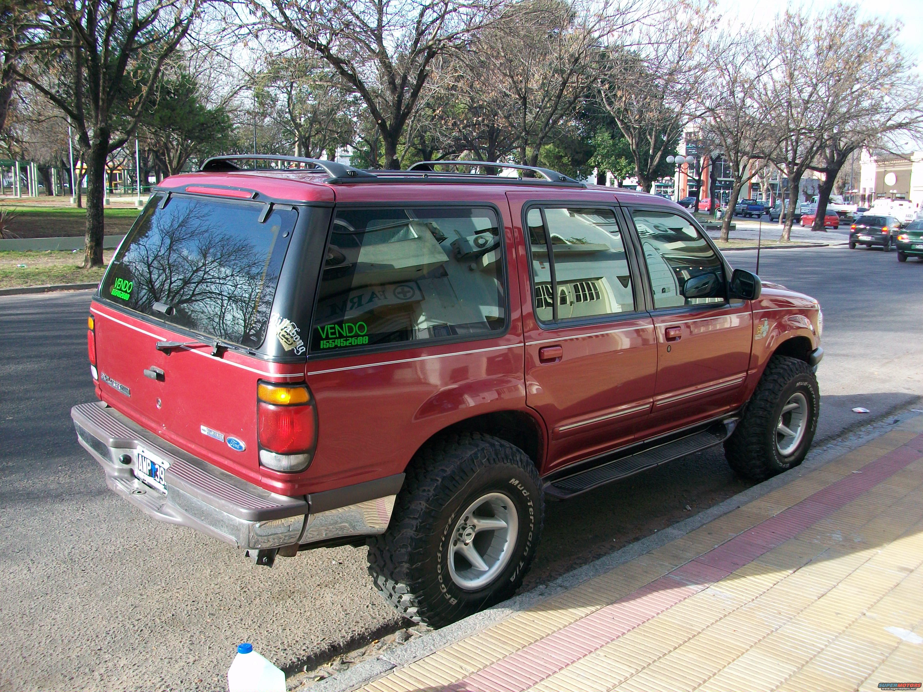 1996 Ford Explorer photo