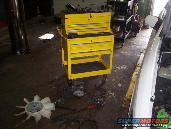 102_0960.jpg parts scattered everywhere.