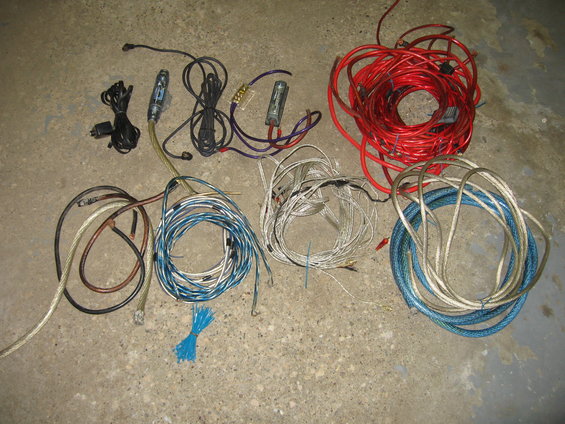 Selling for $100 for all listed below 

1 Lightning audio 200 amp fuse, 0 guage (FHANL1) 
1 Lightning audio 100 amp fuse, 4 guage (FNANL3) 
1 Stinger 4 gauge to 4-8guage splittler 
1 Kenwood Cd changer cable 
1 Rockford fosgate Punch bass knob and wiring 
14 feet no name 4 gauge red clear 
7 feet Phoenix Gold 4 gauge red clear 
14 feet monster 4 gauge red solid 
12 feet Phoenix gold 4 gauge red solid 
12 feet Stinger 4 gauge red clear 
11 feet Phoenix gold 4 gauge red clear 
20 feet no name 8 gauge red clear 
7 feet Stinger 8 guage red clear 
8 feet X2 blue/silver speaker wire 
17 feet Lanzar 4 gauge silver clear 
14 feet Lightning audio 0 Gauge blue clear 
16 feet x2 Rockford fosgate RCAs with remote lead 