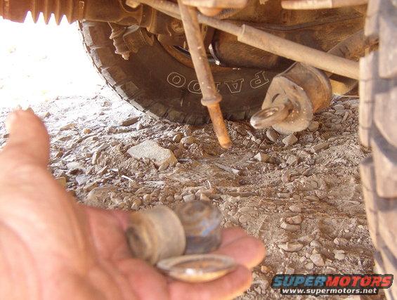 36vistadescent.jpg I decided to go over the short ledge above Rev Limiter & descend a trail seemoremud had taken, and I lost the threaded end of my L rear sway bar end link in the process.

*****UPDATE*****
Since I collected my old-but-sturdy poly bushings, it didn't take long to find a replacement end link in the JY & swap it on.