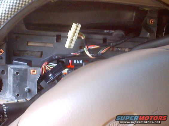Dashboard wiring harness and gear selector indicator for a 1999 Ford Taurus