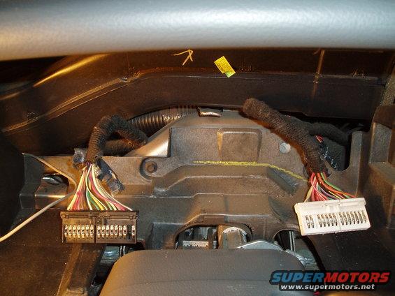 p1010193.jpg ** gray wire is coming though the firewall from the tach adaptor installed in the engine bay (see tach install before proceeding)

wires before install.