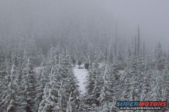 dcp_0204.jpg Some of the younger crowd sledding on the hill above where we parked.  It was quite foggy up there.