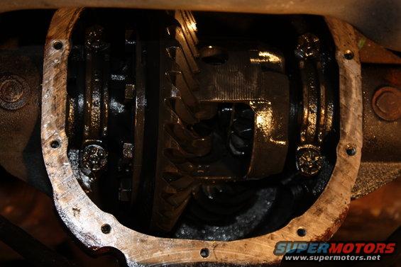 img_0147.jpg Rear diff
