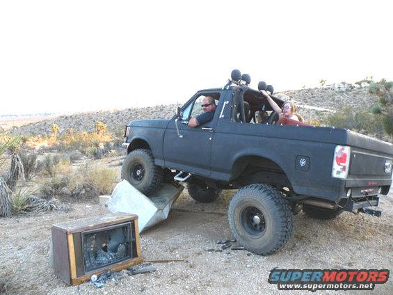 dscf2266.jpg Trying out the flex a week after getting the Bronco.