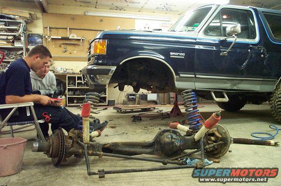 dcp_1387.jpg Putting on the lift