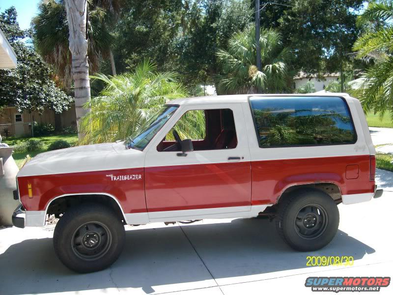 1985 Ford Bronco photo
