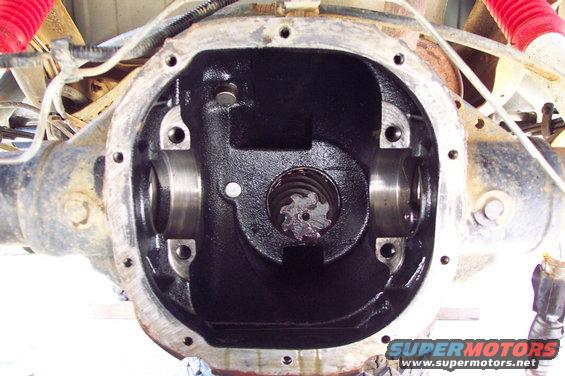 dcp_0136.jpg Ford 8.8 5.13 Pinion Installed. <br>(6/8/2002)