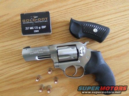 Revolver with box of 357 MAG 125 gr. GDHP ammo and spare grip