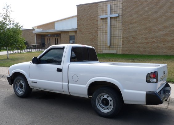 p1010050.jpg Windows just tinted by Crazy's Tint Shop in Miles City, MT.