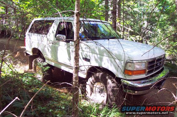 dcp_0183.jpg Moderate Suspension Articulation (Right).<br>(8/18/2002)