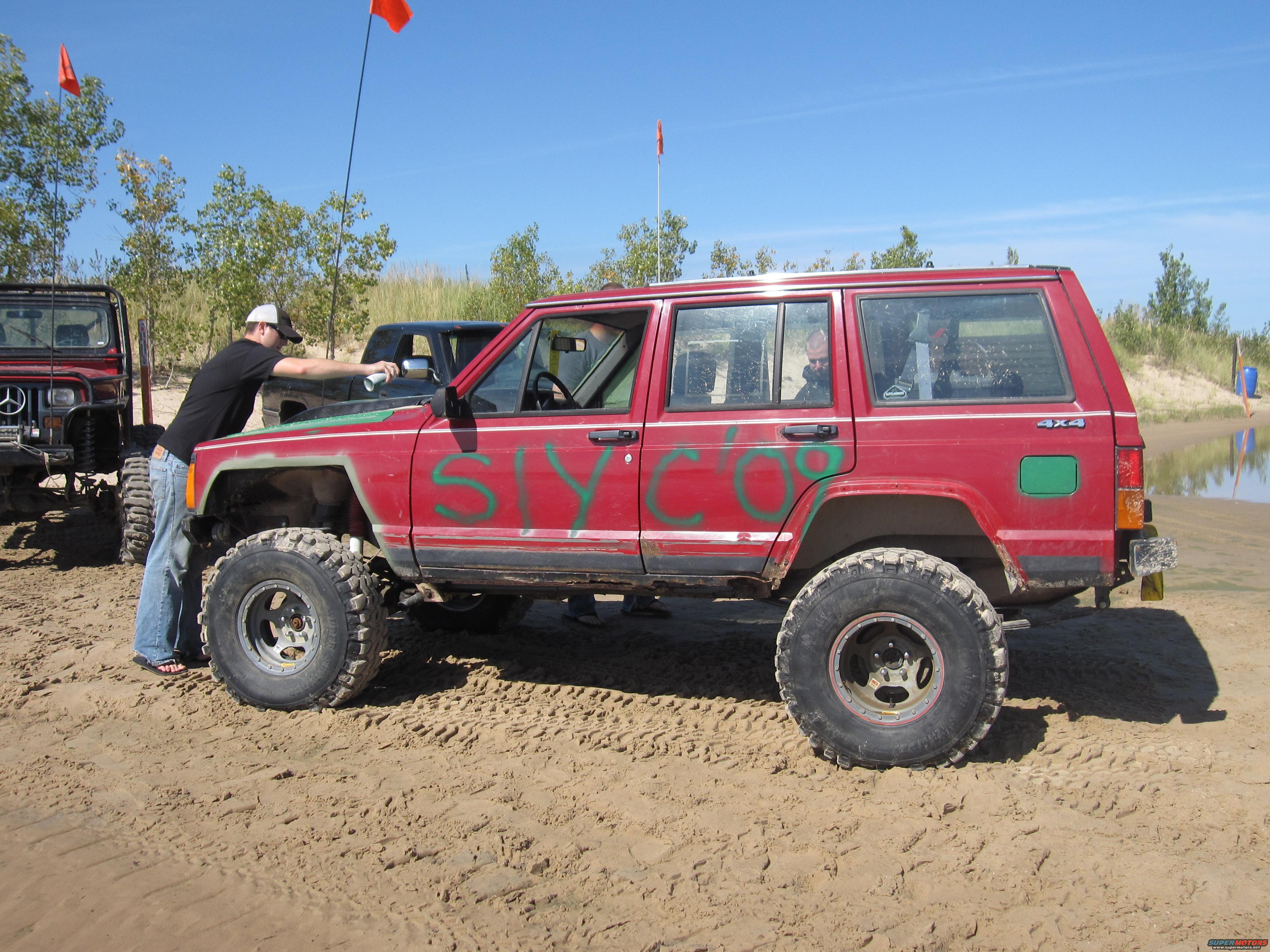 1992 Ford Bronco photo
