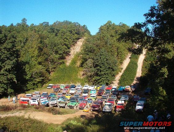 31ocbr09.jpg Mass photo at Twin Hills