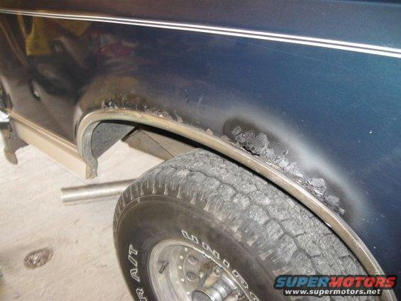 cedar-rd-2009-bronco-003.jpg rust around the wheel well