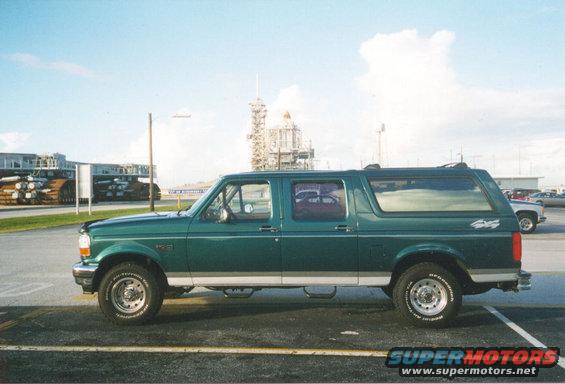 pad39b.jpg At Pad 39B with Discovery.