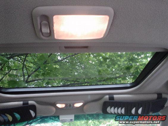 dsc00382.jpg My sunroof.