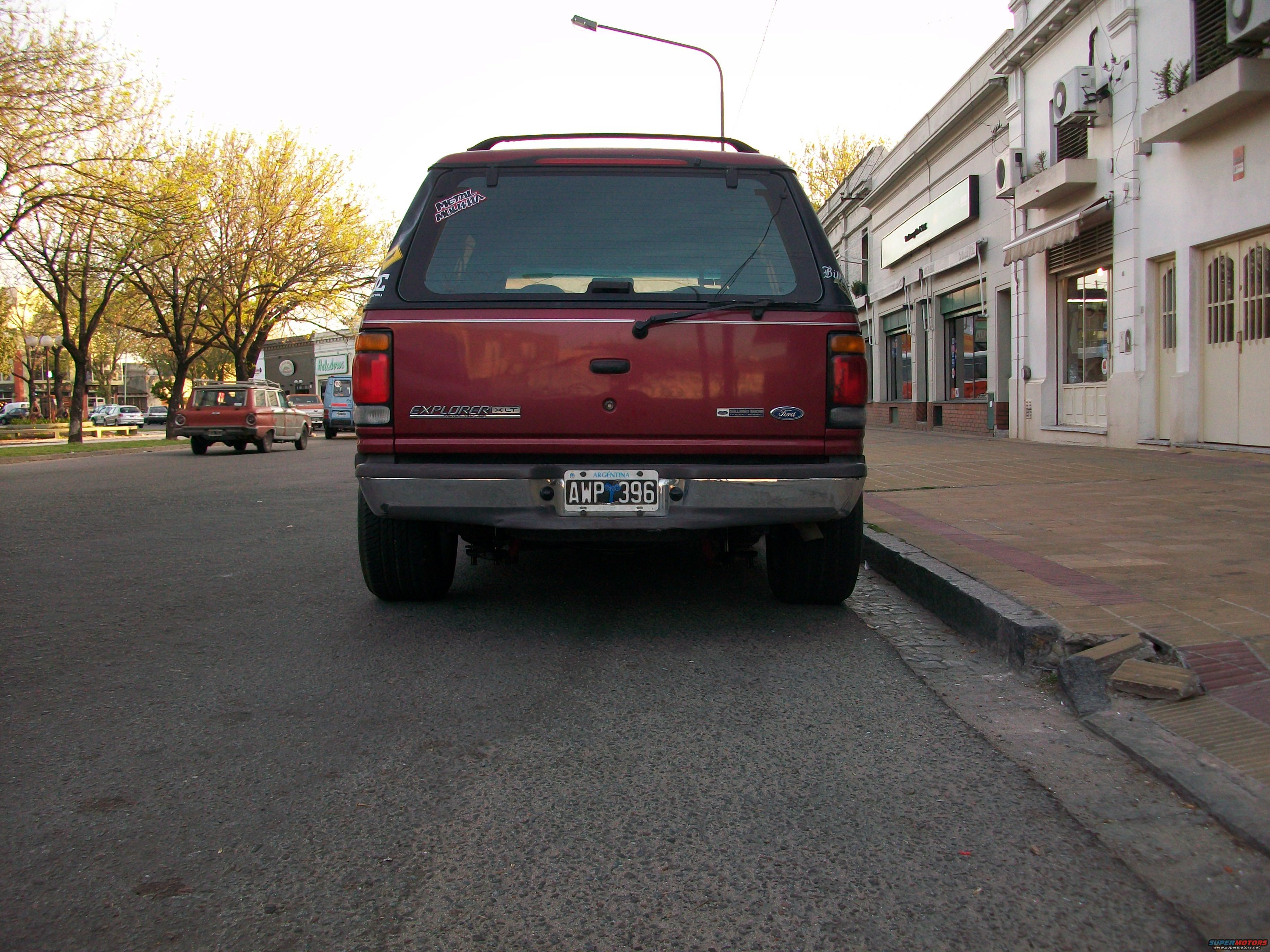1996 Ford Explorer photo
