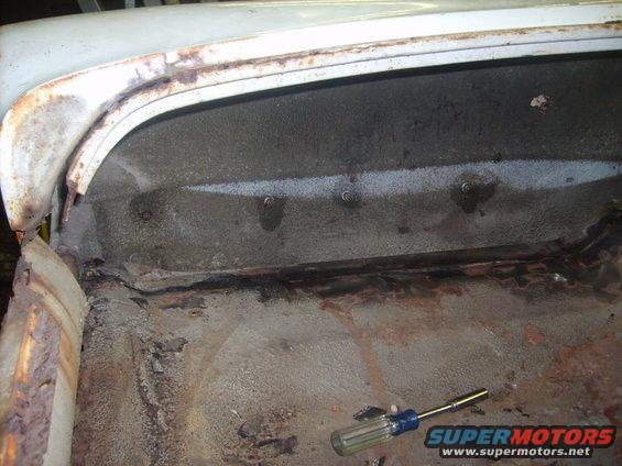 remove the 4 nuts from in the trunk first.  