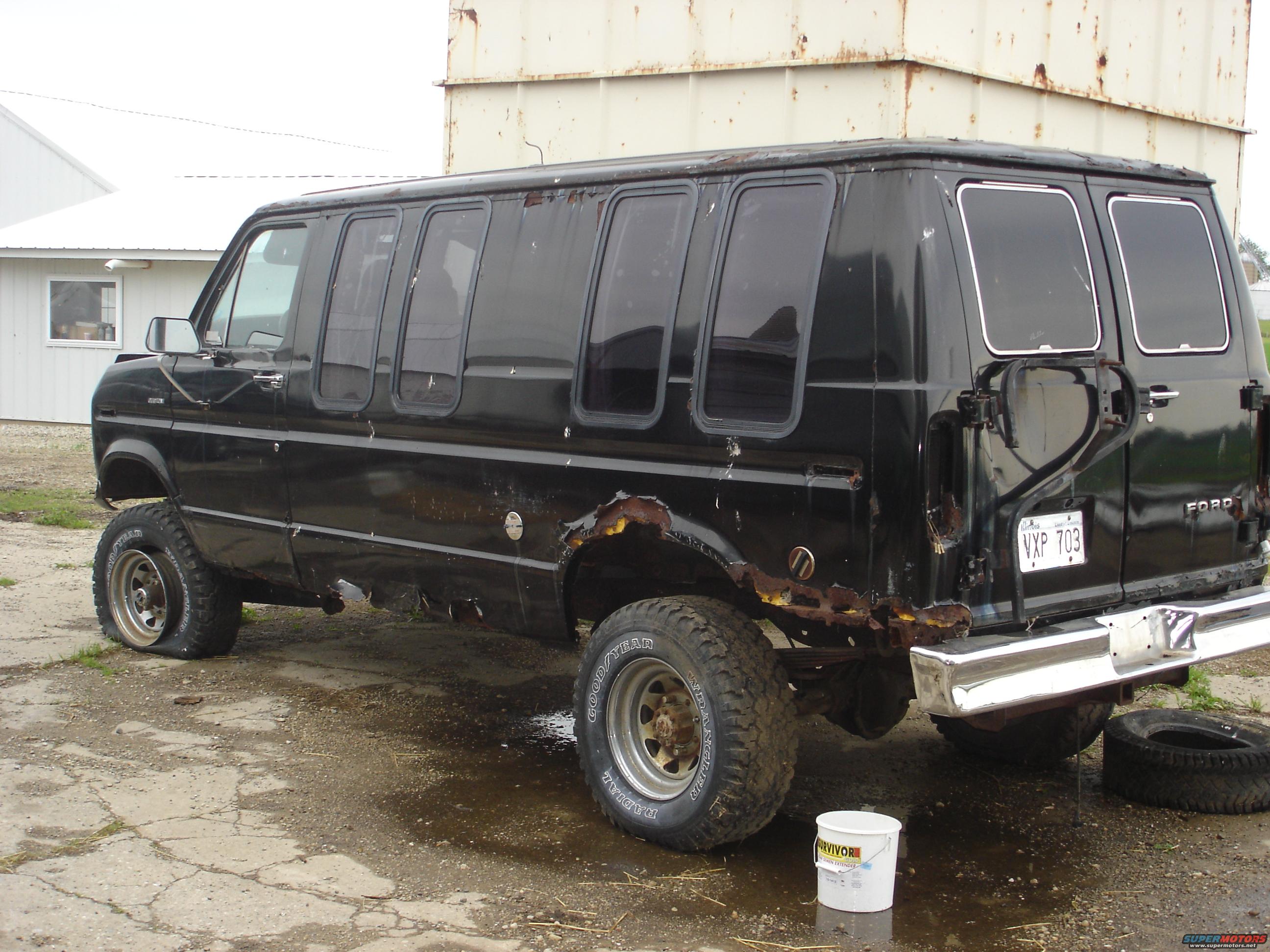 Ford E-250