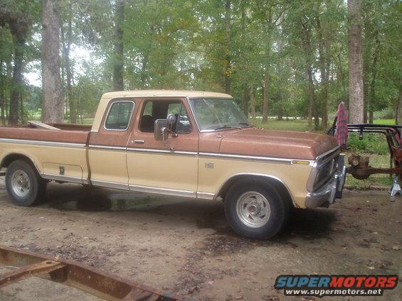1975 Ford F-250, side view, two-tone brown and tan