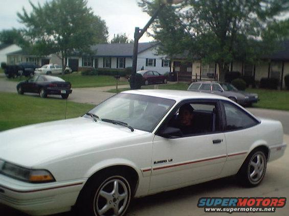 sunbird.jpg this is a pic of my friends car before....
