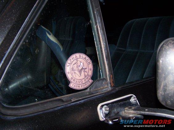 sticker-001.jpg