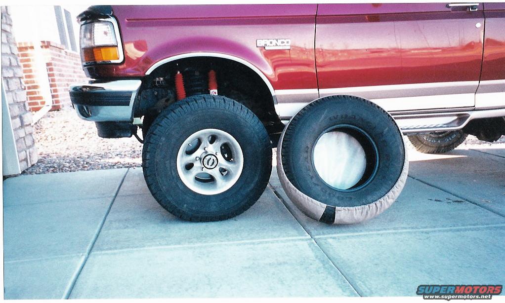 1996 Ford Bronco photo