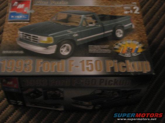 Green 1993 Ford F-150 Pickup model kit box, front 3/4 view