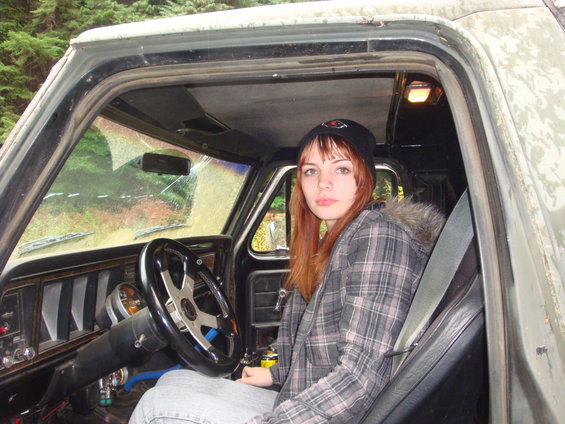 Cariann getting a driving lesson