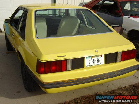 mustang-052.jpg that rear bumper need replacement.