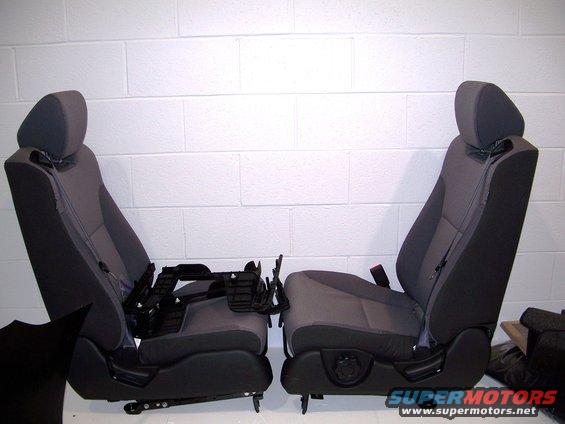 seats-001.jpg 