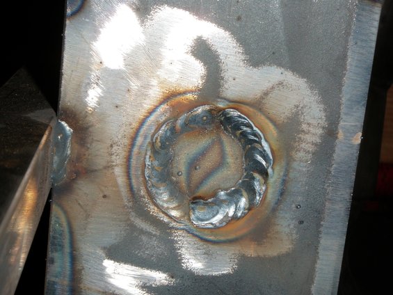 weldhole.jpg 