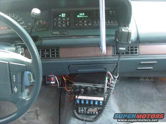 mvc017f.jpg Controls