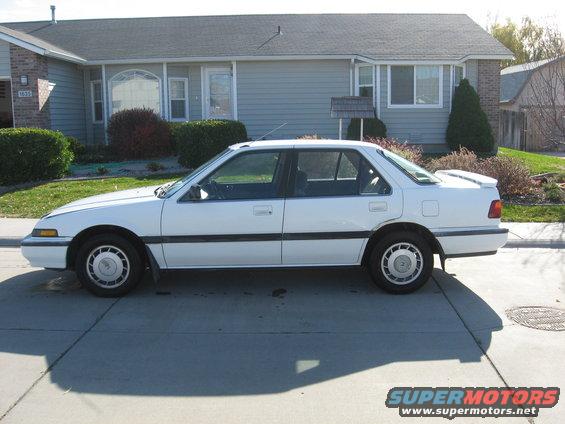 White 1989 Honda Accord sedan, side view