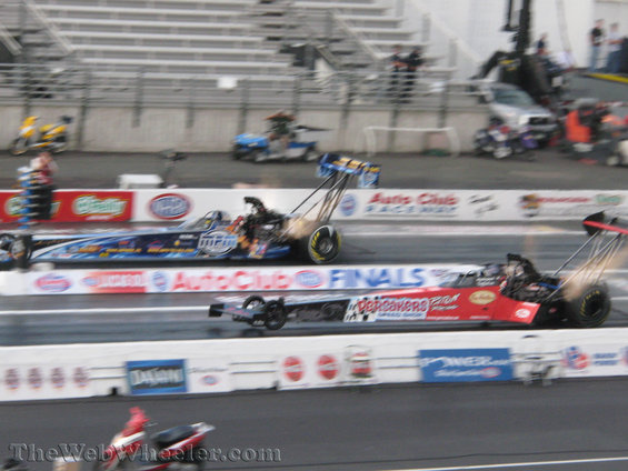09-nhra-finals-049-copy.jpg 