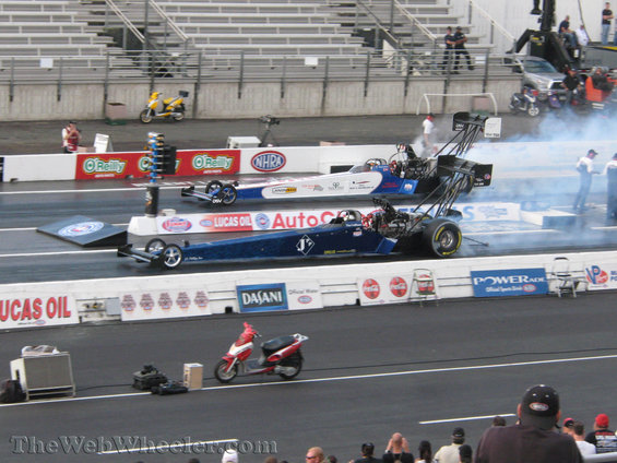 09-nhra-finals-050-copy.jpg 