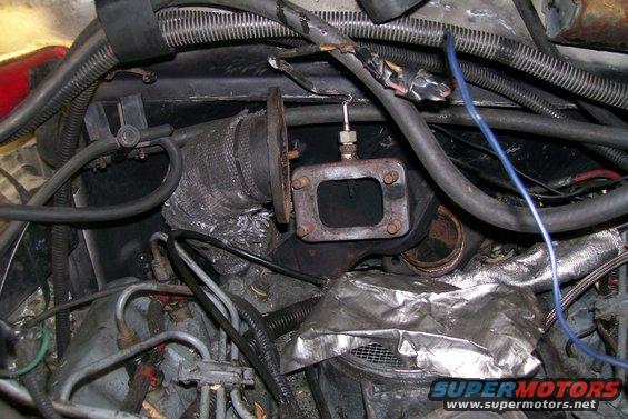 Turbo pipes and turbo mount installed.
