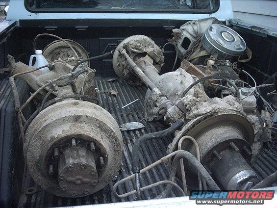 30964780210_large.jpg 3-28-09:  Today I pulled the leaf springs off the 87 F350 differentials and loaded them into the back of the 84.