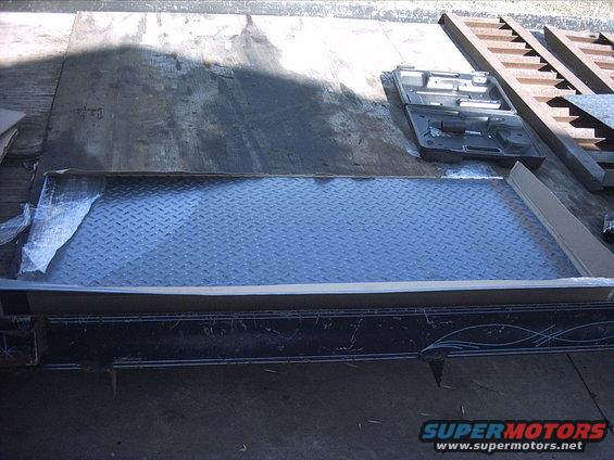 3096478_146_full.jpg 10-31-08:   Next I brought out the box with two 2'x4' sheets of diamond plate/tread/floor plate (whatever you want to call it ) 16 gauge steel. I bought these off the internet from Discount Steel. I also bought two 2'x3' sheets in July or August. They have great service. and the sheets were double boxed to keep them from getting damaged during shipping.

Here's a shot of my floor material.