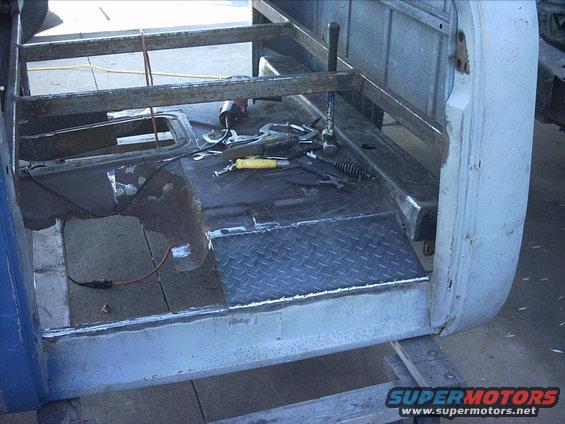 3096478_150_full.jpg 10-31-08: