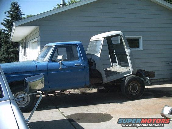 3096478_22_full.jpg 7-04-08: Here's a pic of the cab sitting on the back of the frame.