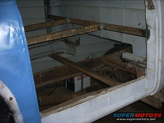 10-02-08: And here's the entire floor cut out. Sorry the pics are a little dark ( it was getting dark outside  ) .