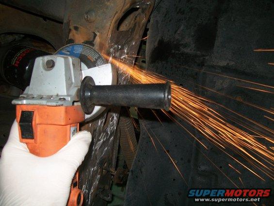 bronco-project-005.jpg Grinding rivets