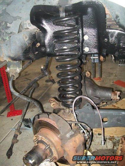 bronco-project-003.jpg Driver side coil spring installed