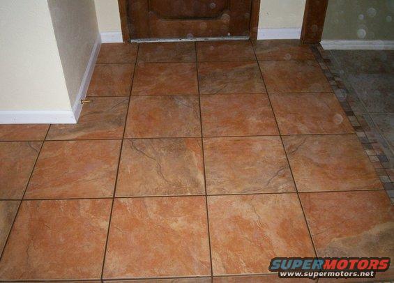 cropped-pic-3-tile-foyer.jpg 